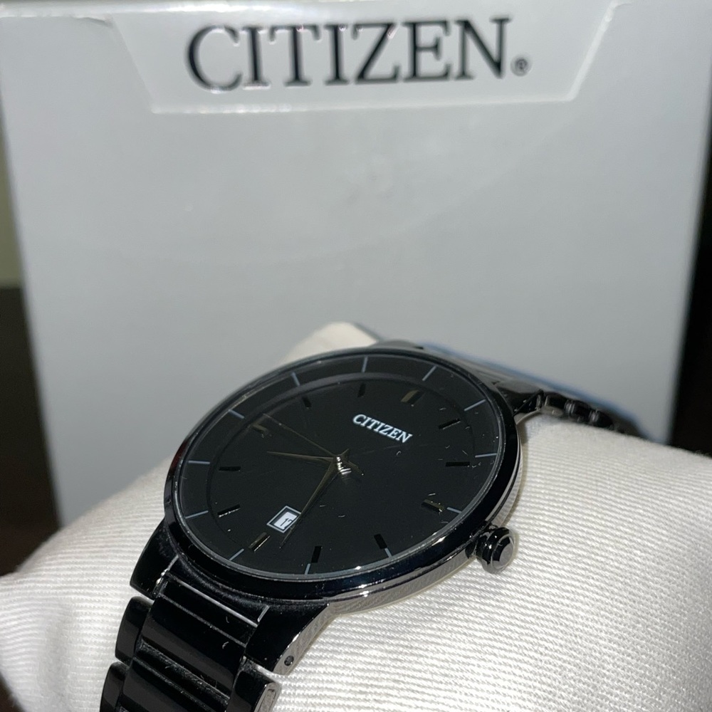 Brand New All Black Minimum Watch